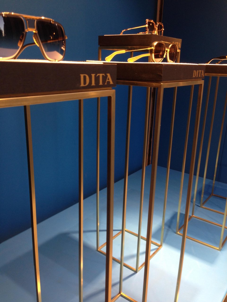 Dita 03